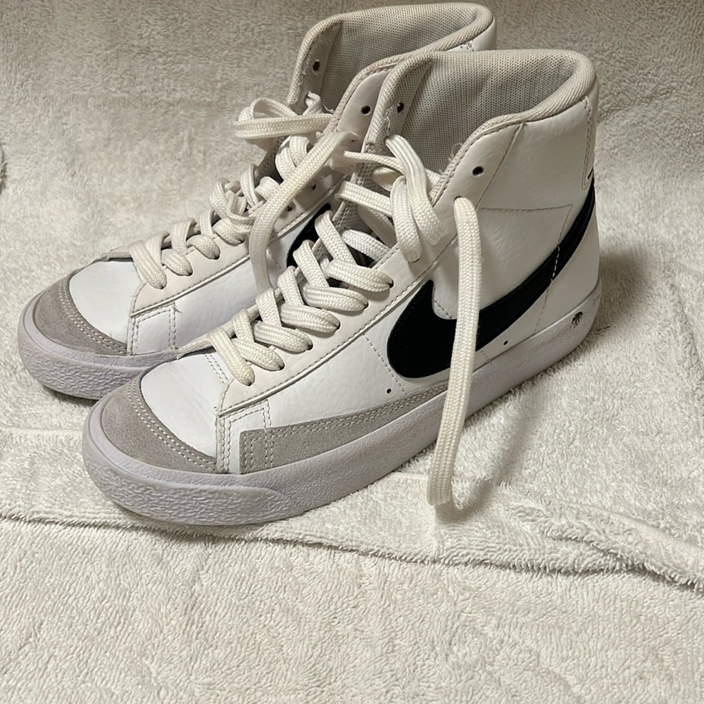 Kids blazers Mid 77